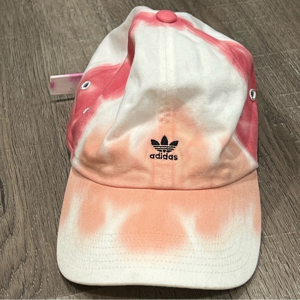Adidas Women’s Unisex One Size Tie Dye EUC Baseball Hat Cap Vintage Inspired